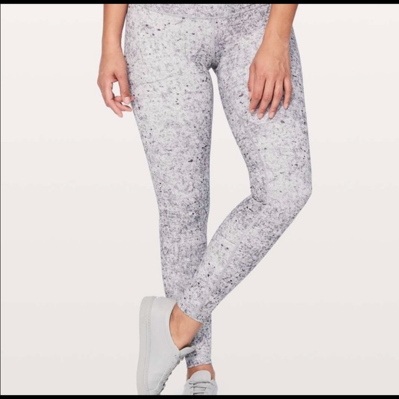 lululemon athletica Pants - Lululemon Wunder Under Low-Rise Tight